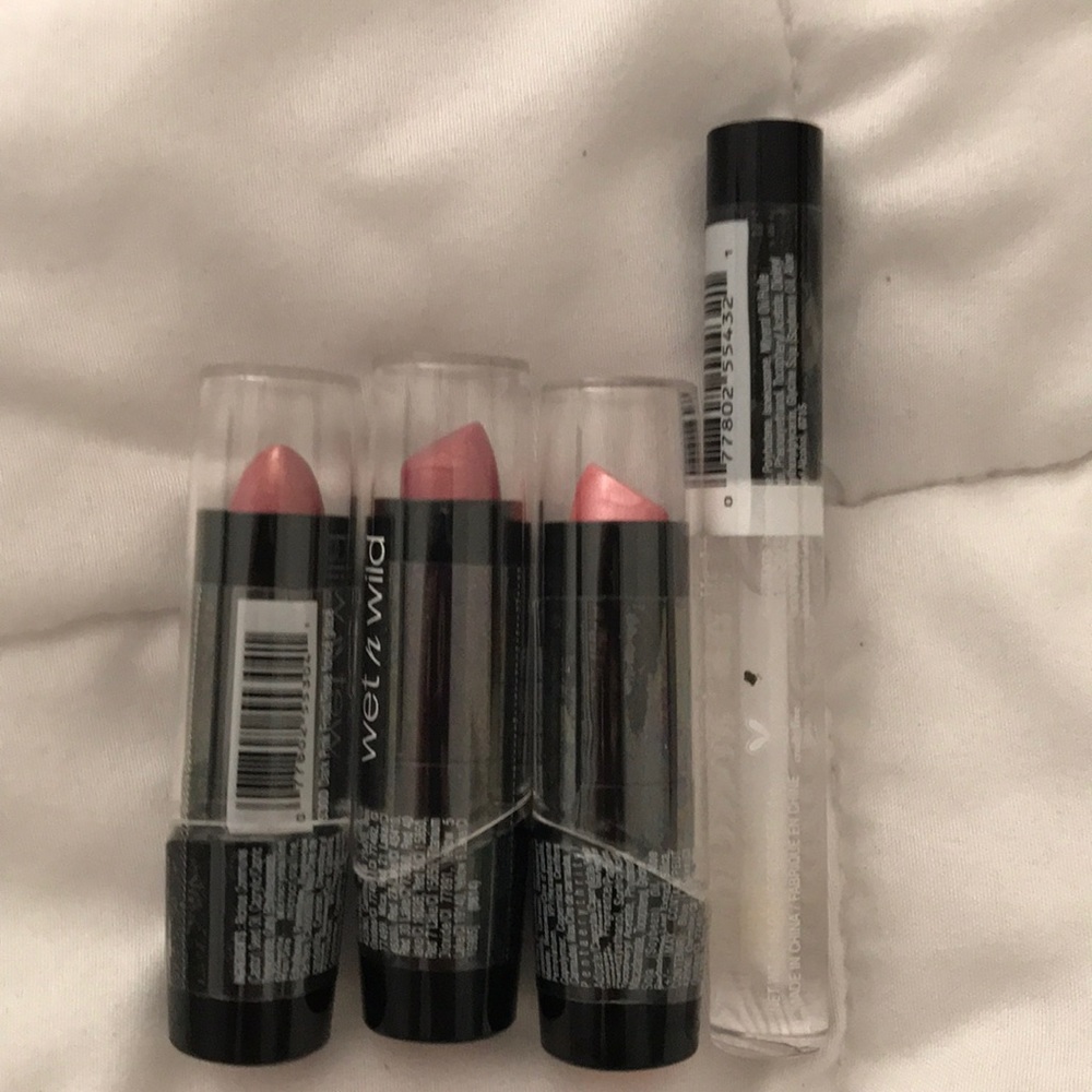 ☀️ 3 for $15 -Wet n Wild makeup bundle
